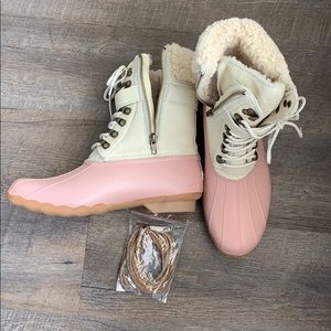Sperry Rose/Ivory Duck Boots